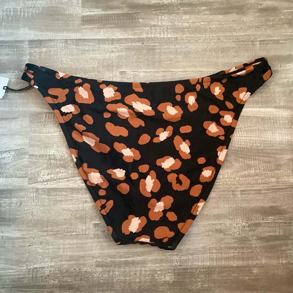 2/$12 Shade & Shore Cheeky Bikini Bottom Animal Print Size XLarge, Medium NEW - Picture 5 of 7